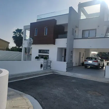A-luxury Wellness Sea Vilă Ayia Napa